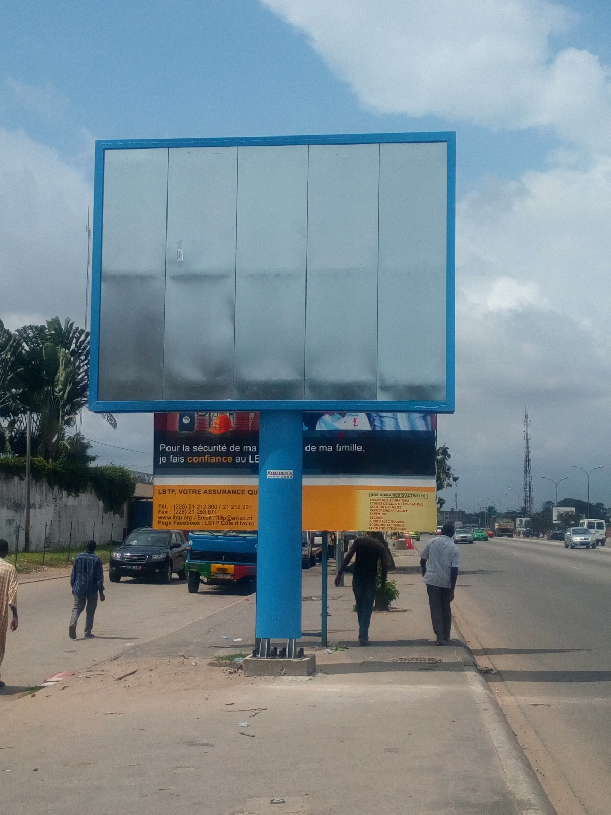 Panneaux d'affichage - Gamme Monopieds Afrique - 12m² - Abidjan