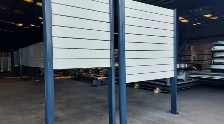 Panneau à lattes Bîmat Kikaffich – Mobilier urbain modulable